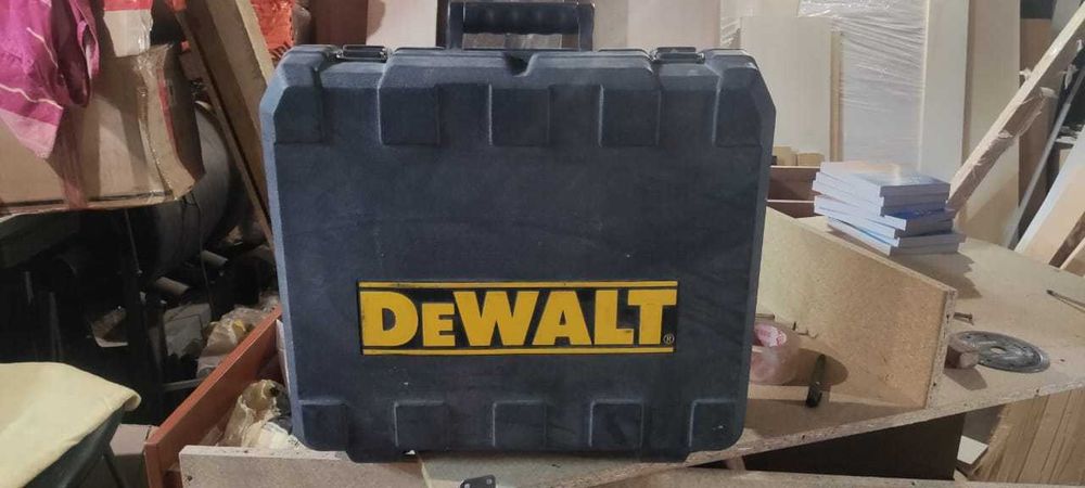 Фрезер DeWalt D26204K