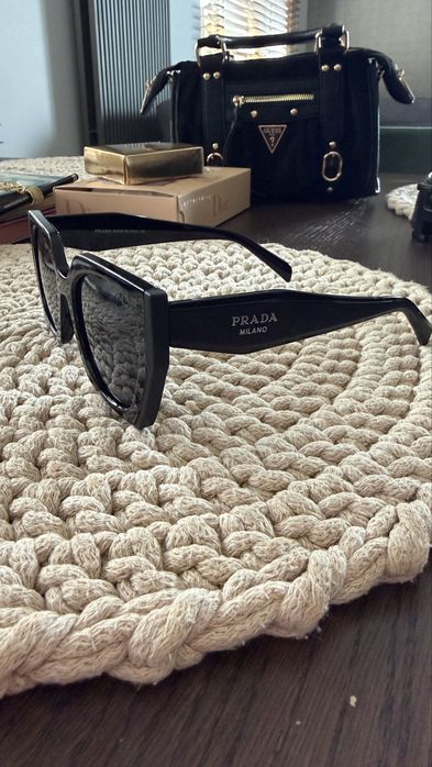 Okulary damskie Prada