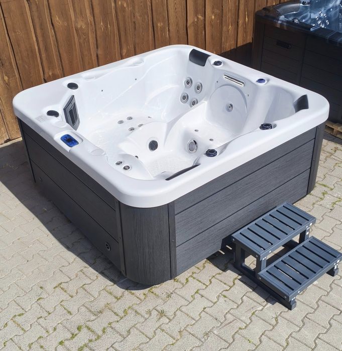 Jacuzzi 5 osobowe, zewnętrzna wanna z hydromasażem, 36 dysz