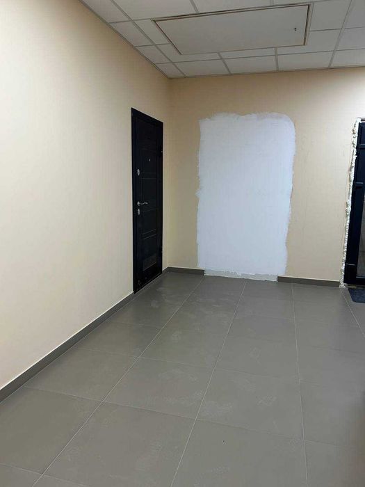 Продам фасадне приміщення 73 кв.м. вул. Набережна м. Вишгород