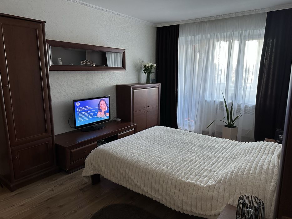 Затишна, тепла квартира , Є ІНТЕРНЕТ БЕЗ СВІТЛА,подобова оренда