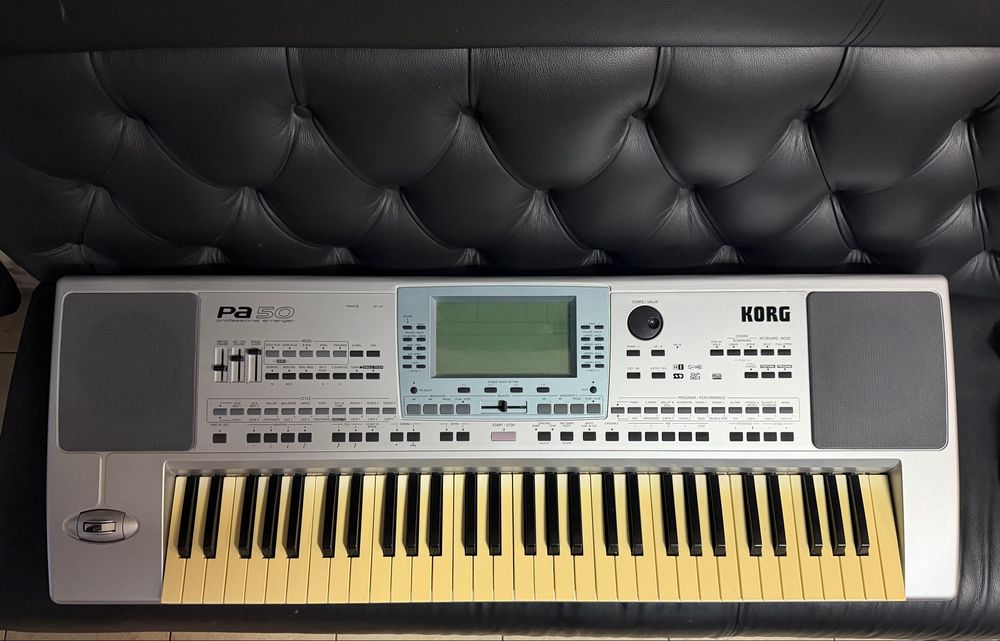 Keyboard Korg Pa 50