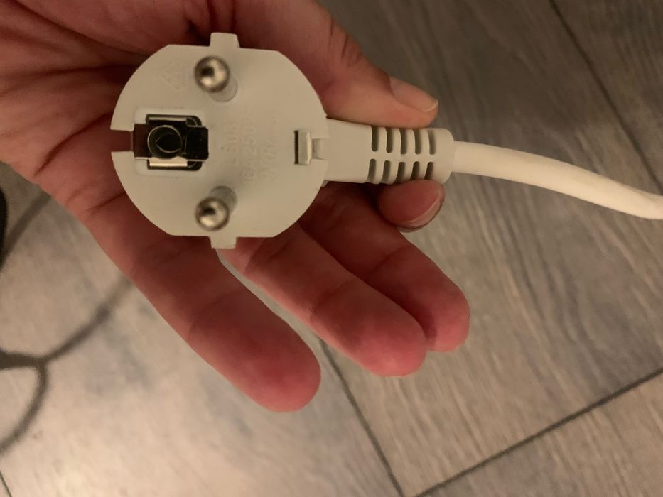 Radiador Elétrico Em Alumínio De Parede Celerad Sannover 1500 W