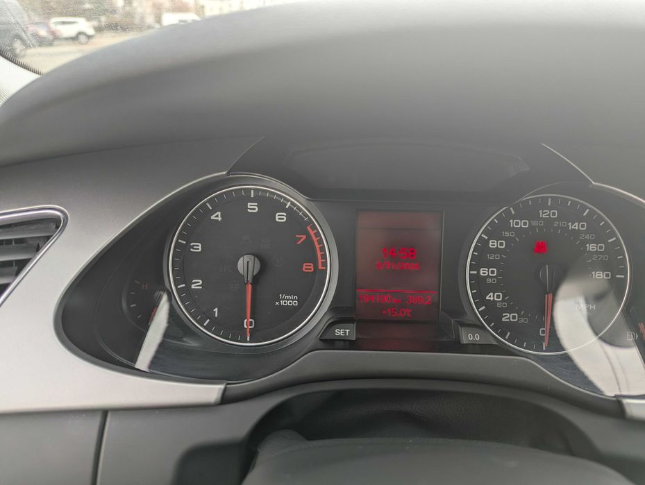 Автомобиль Audi A4