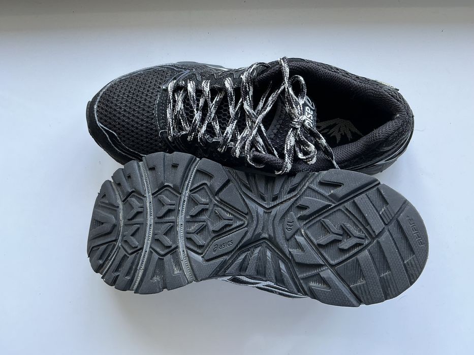 Кроссовки ASICS Gore-Tex 39 р.