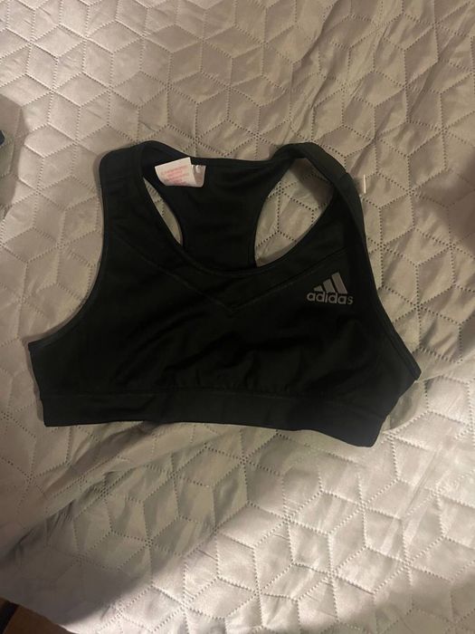 топ адідас спортивний