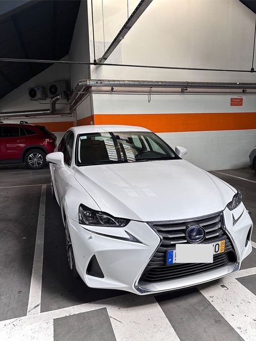 Lexus IS 300H Luxury