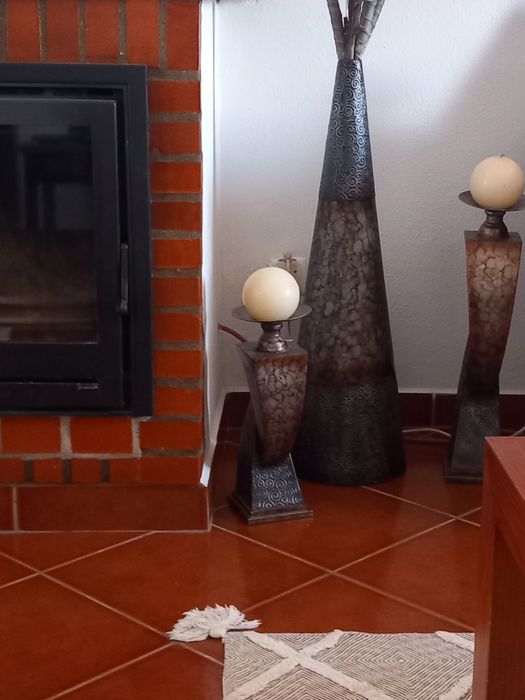 Conjunto de jarrão e suporte de velas