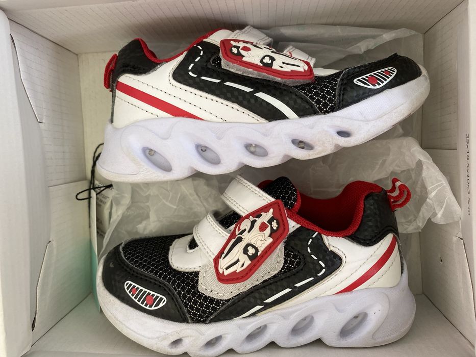 Tenis com luz menino 24, 25, 26, 27 sapatos rapaz luzinhas