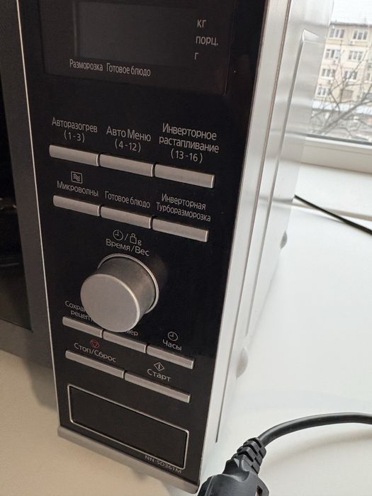 Мікрохвильова піч Panasonic NN-SD361M