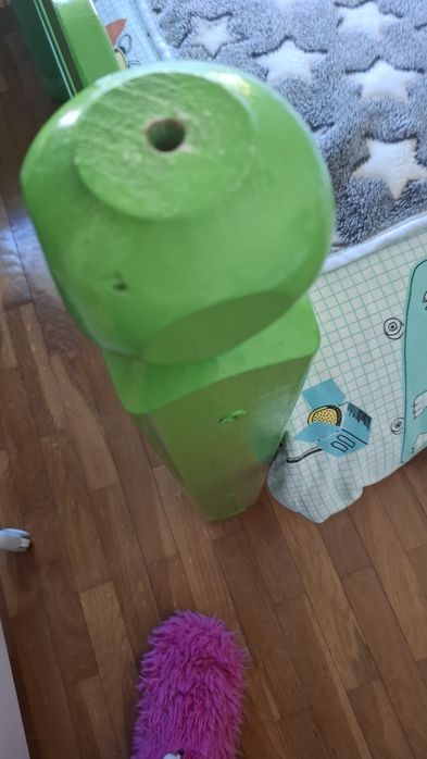 Vendo duas camas de Solteiro verde