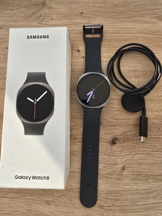 Продам смарт годинник Samsung Galaxy Watch 8 44mm LTE Graphite SM-L335U — коробка, зарядка