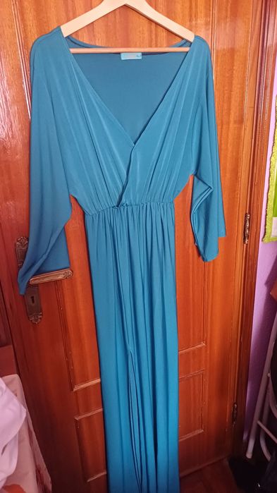 Vestido comprido turquesa