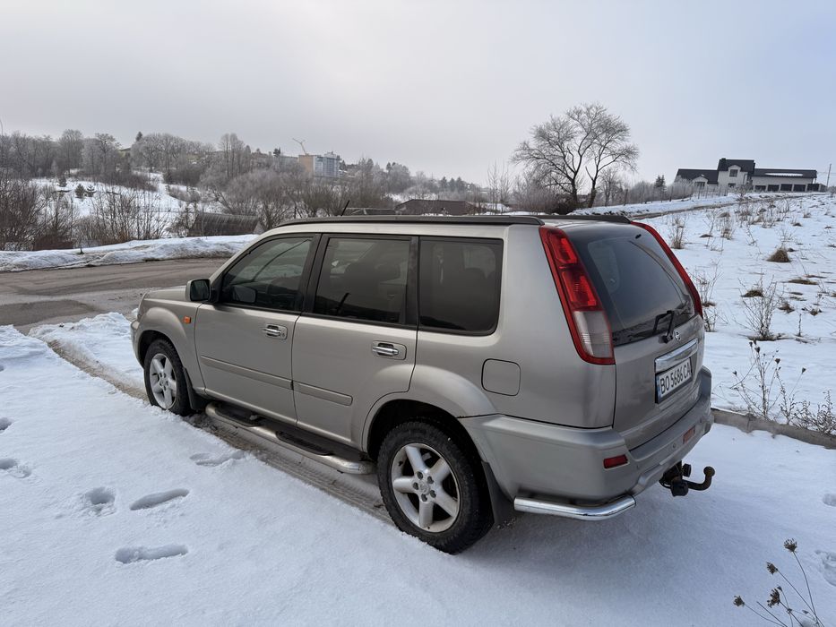 Nissan X-Trail 2003 2.0 газ бензин автомат