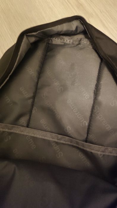 Mochila Supreme Authentic (Nova)
