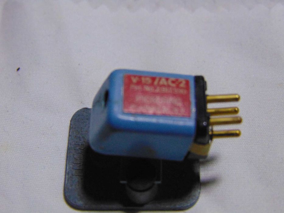 Duas cabeças Gira Discos Pickering V15/AC-2 outra Pickering V15/AT-2