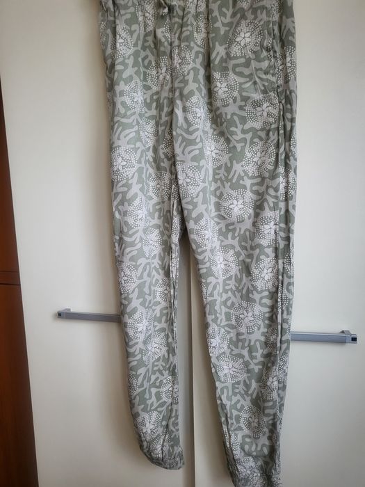 Spodnie z weluru I tkaniny leginsy r. 158
