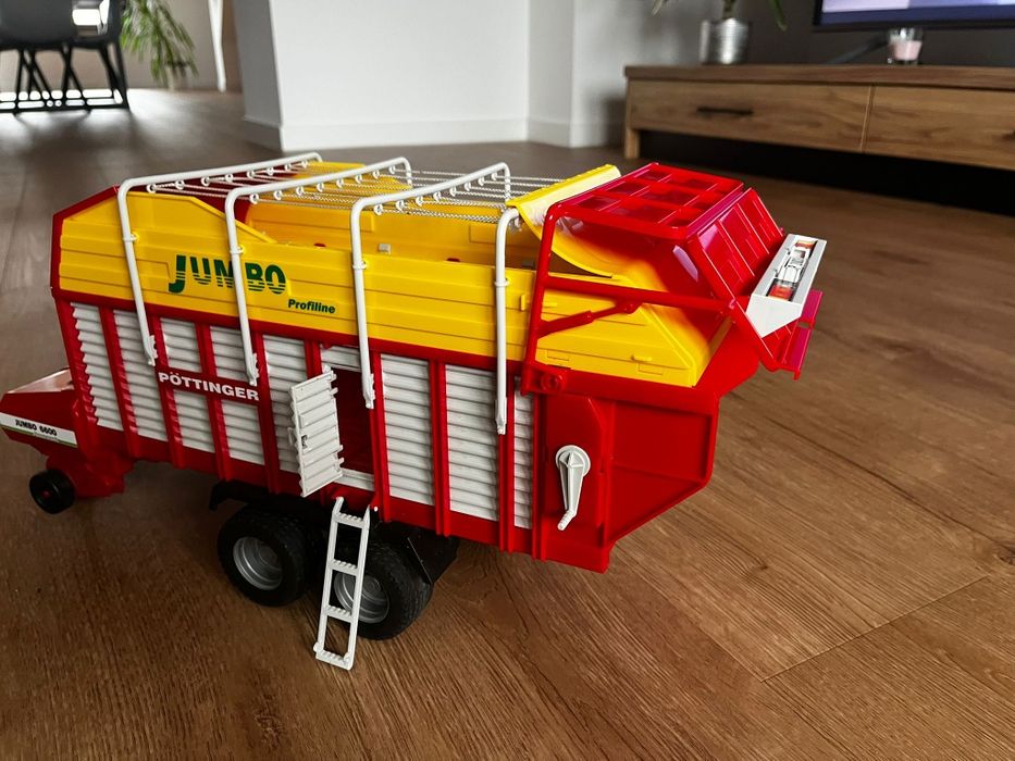 Przyczepa do zielonki Pottinger Bruder