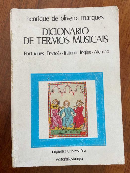 Vários livros em bom estado