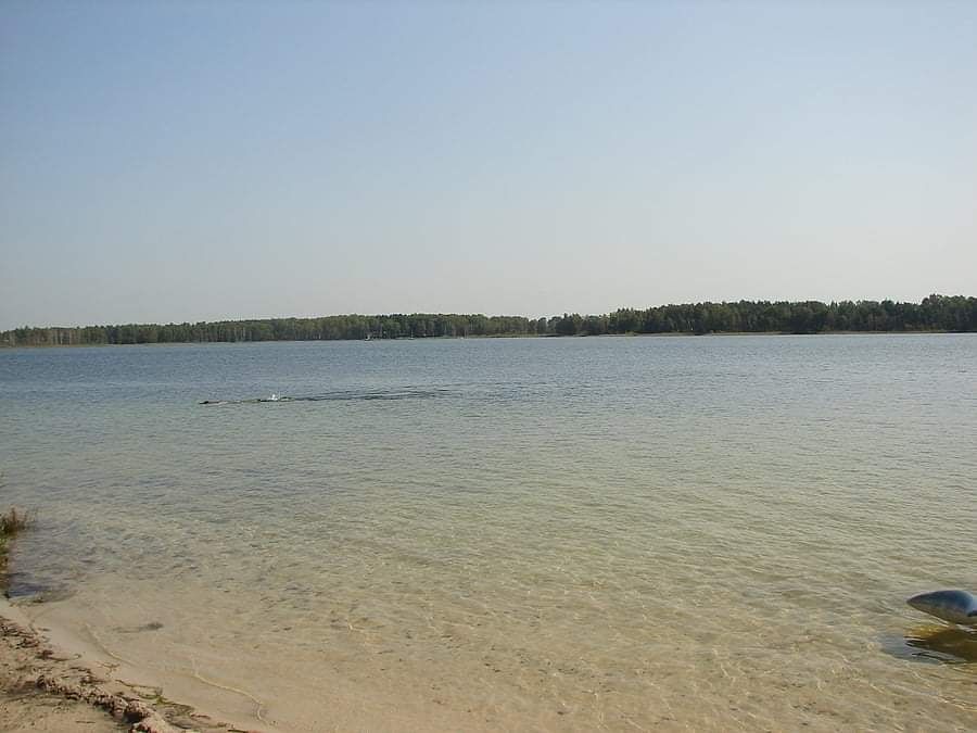 Domek nad Jeziorem Piaseczno Chata Soła, kominek taras