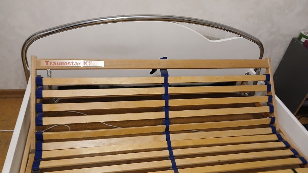 Łóżko sypialniane