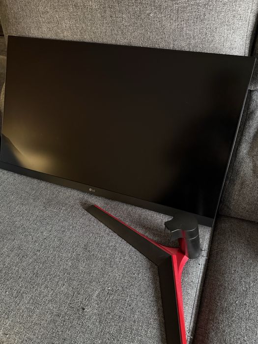 Monitor LG Ultragear 31,5” 165hz QHD Impecável