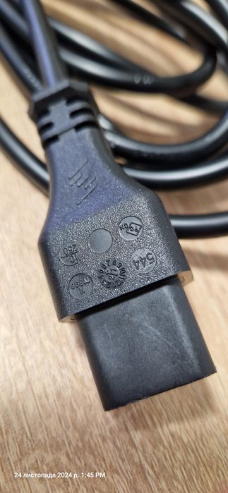 Кабель живлення 4,5м \ 15А \ 1 кв.мм \ 220~250В