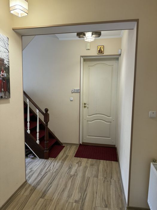 Продам два  дома на участке 18 соток, с ремонтом, техникой, все удобстваБольшая Рогань