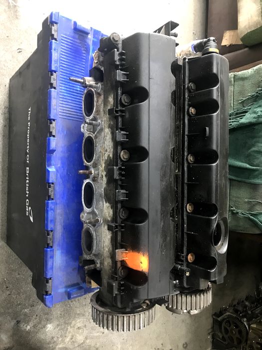 ГБЦ головка блока циліндрів голова Peugeot 307 308 807 407 \ Citroen C4 Grand Picasso C5 C8 2.0 БЕНЗИН.