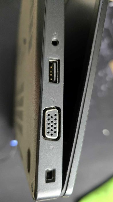 Computador Portátil Dell Latitude 5490 [Garantia] i5 | 8GB RAM | 256GB NVMe | W11 Pro