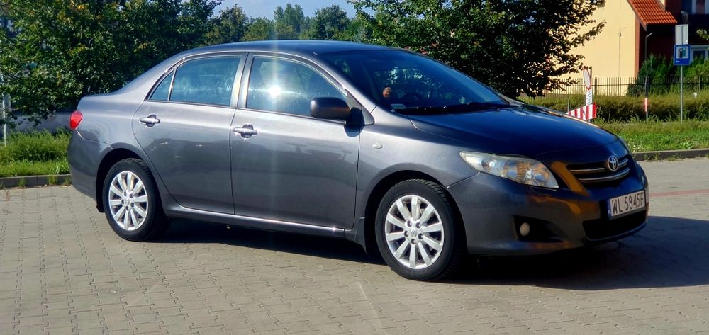 Toyota Corolla 1.6 benz
