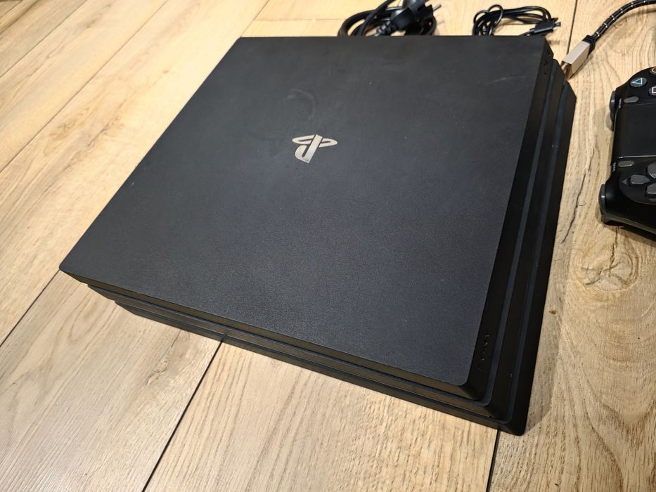 Konsola Playstation PS4 PRO 2TB + Oryginalny Kontroler