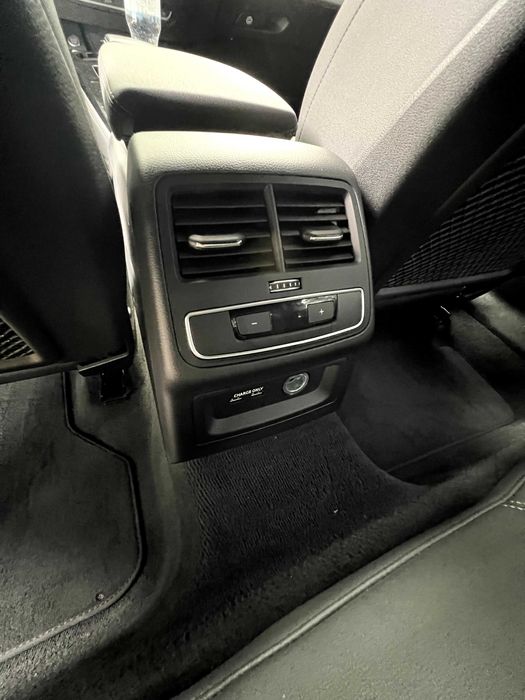 Audi A4 Quattro Premium Plus 2022 s-line