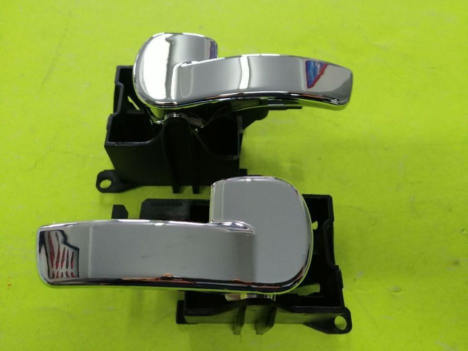 Puxador de porta cromado Nissan Navara D40 NOVO