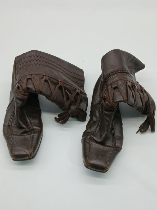 Botas de senhora pele castanha 38