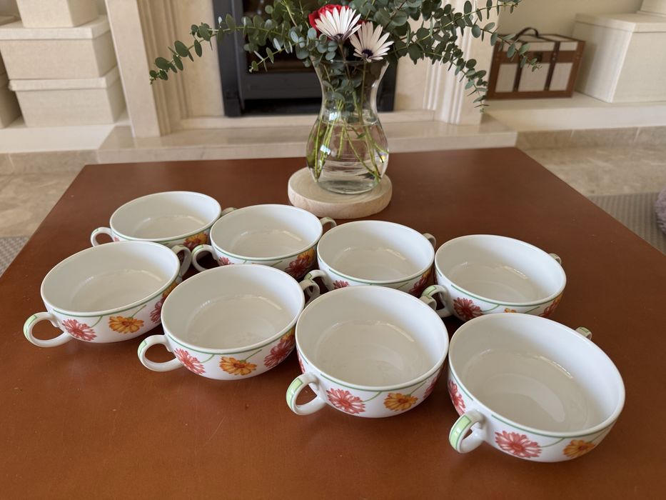 Conjunto de 8 taças Vista Alegre
