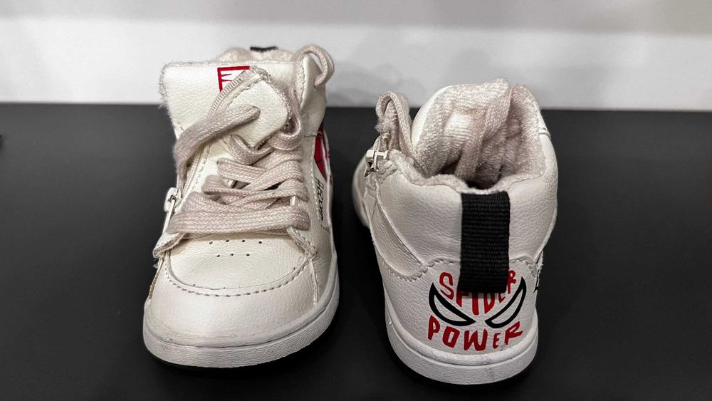 Buty adidasy dziecięce dla chłopca spider-men, wysokie Zara rozmiar 21