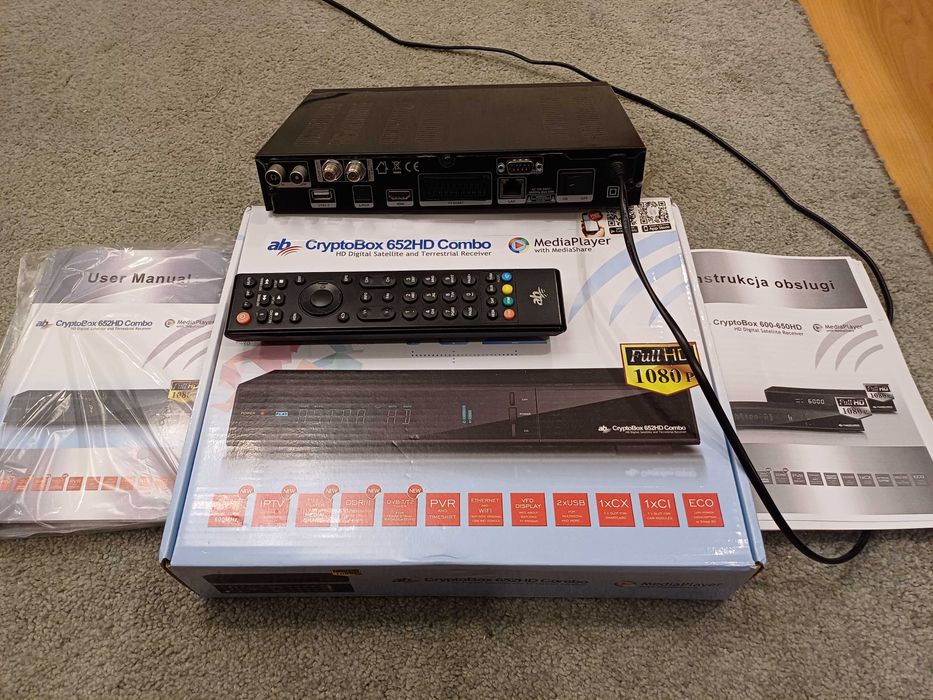 Dekoder odbiornik satelitarny CryptoBox 652HD Combo + WiFi/USB AB