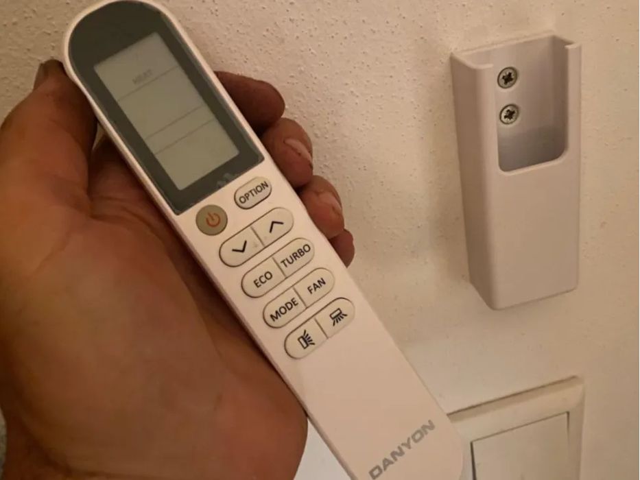 Suporte Comando TV/Ar Condicionado
