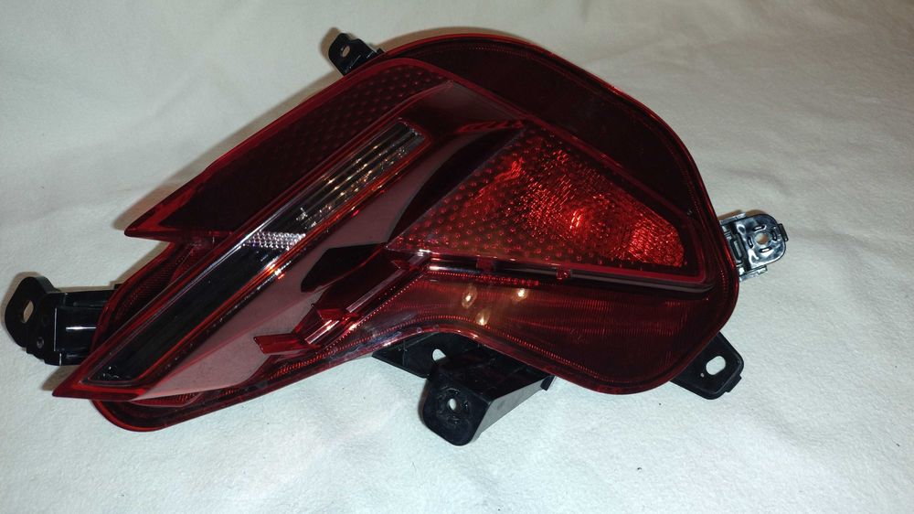 Prawa Lampa W Zderzak Przeciwmgielna Tył Tylna Hyundai Tucson IV