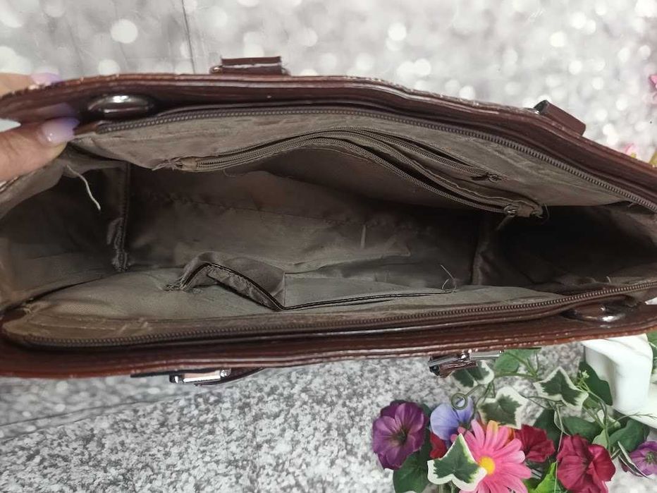 Elegancka torebka damska brązowa A4 lakierowana shopper