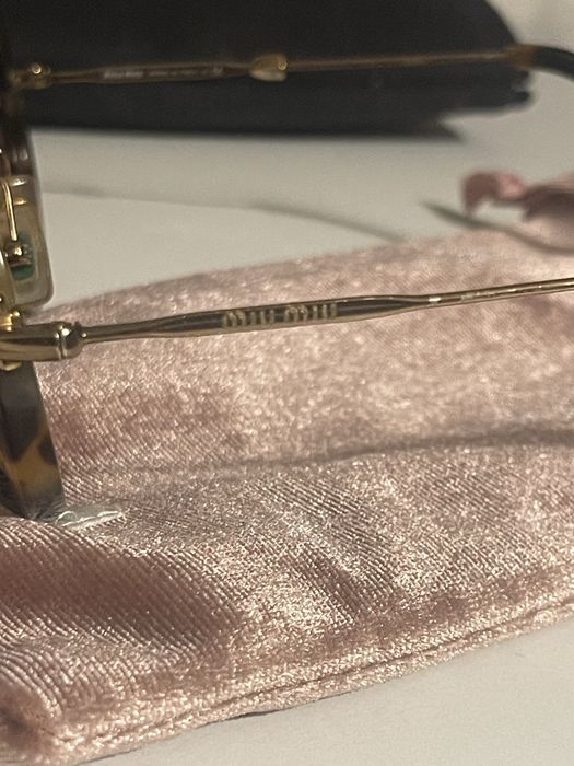 Oculos de sol miu miu