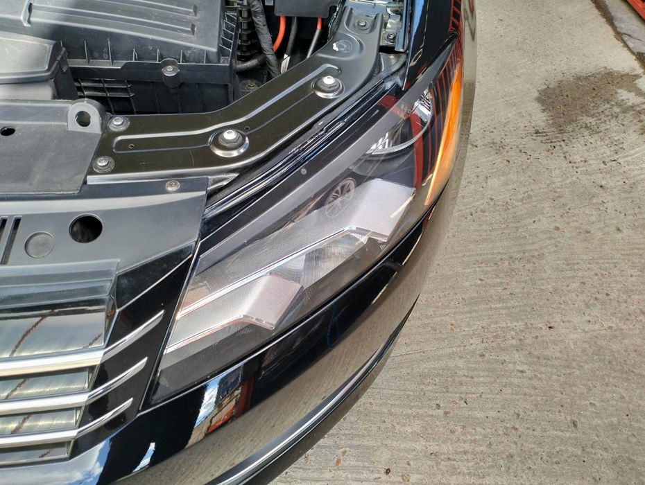 нефарбован  2015 VW PASSAT 2.0tdi АКП Шкіра