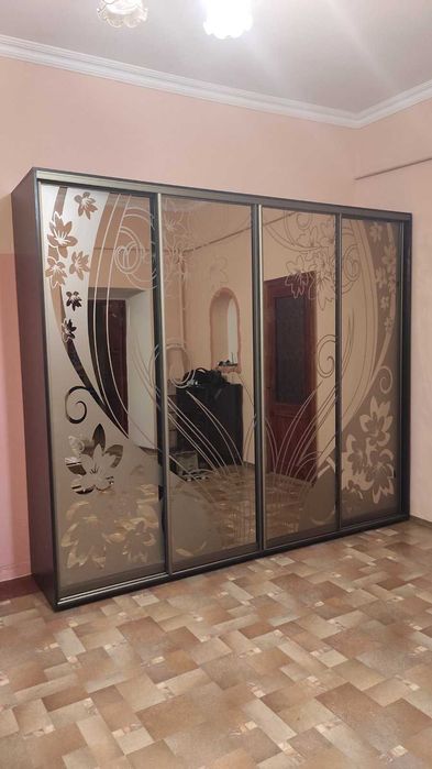 Кухні на замовлення, Шафи-купе. Недорого!