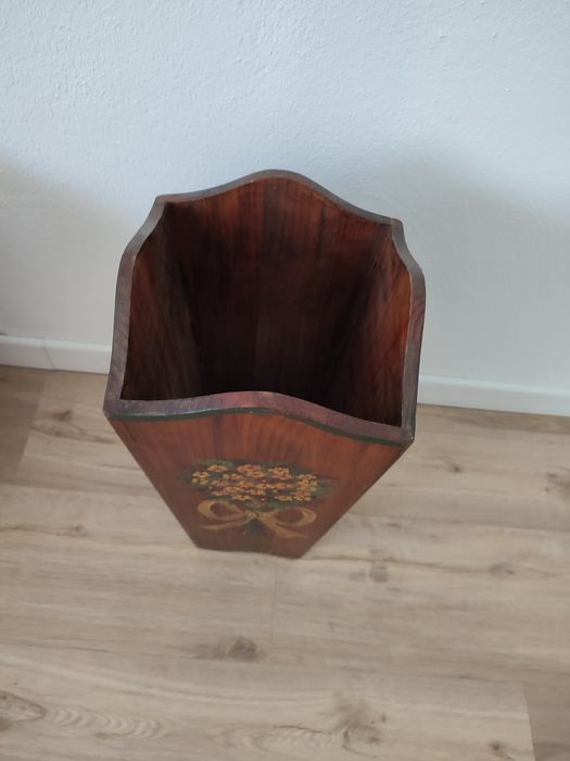 Chapeleira+ cabide em madeira