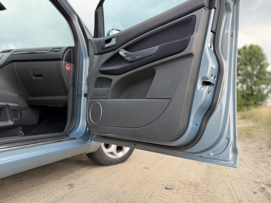 Продаж / обмін FORD C-max 2009