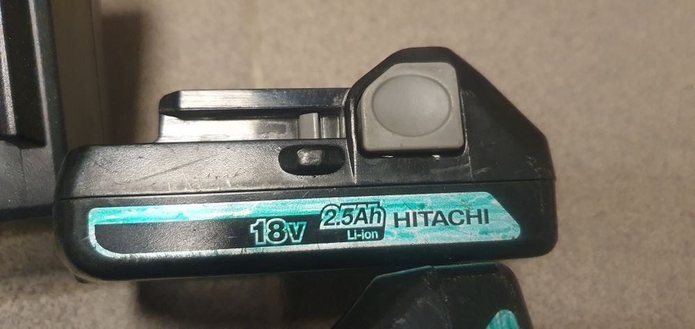 Wiertarko wkrętarka kątowa 18v Hitachi