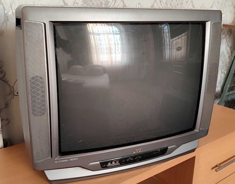Телевизор JVC AV-2553TEE