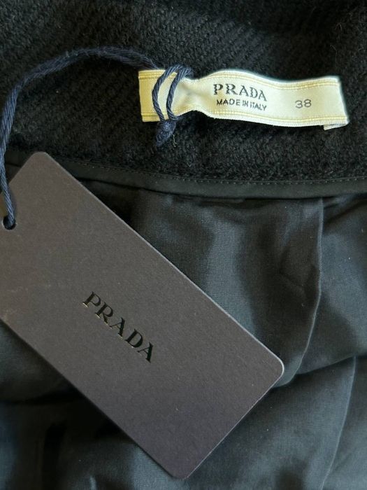 Нова тепла спідниця Prada. Оригінал.