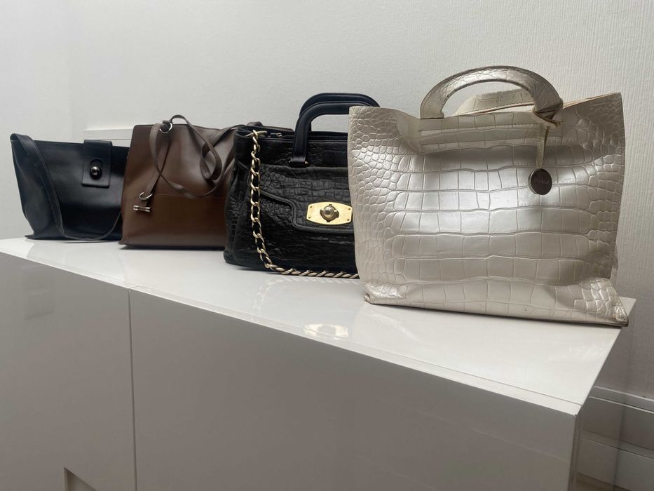 Espetacular conjunto de Carteiras da Marca FURLA